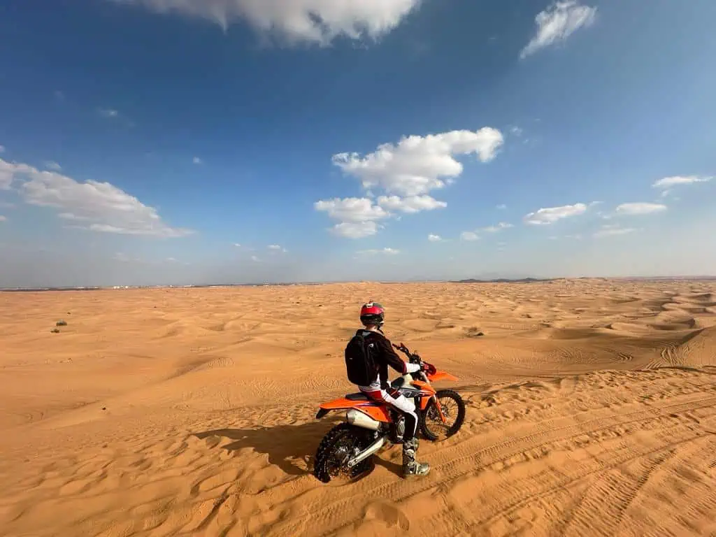 Explore-the-Dubai-Desert-with-Motorbike